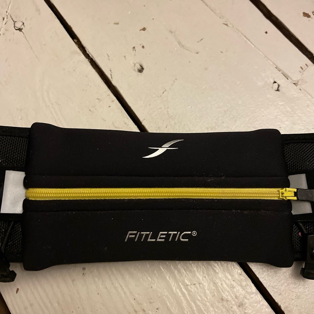Fitletic fanny pack b25
